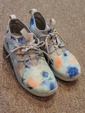 Reebok Lightweight Floral Slip-On Sneakers